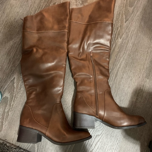 Brown knee length boots; Worn once - Picture 1 of 4